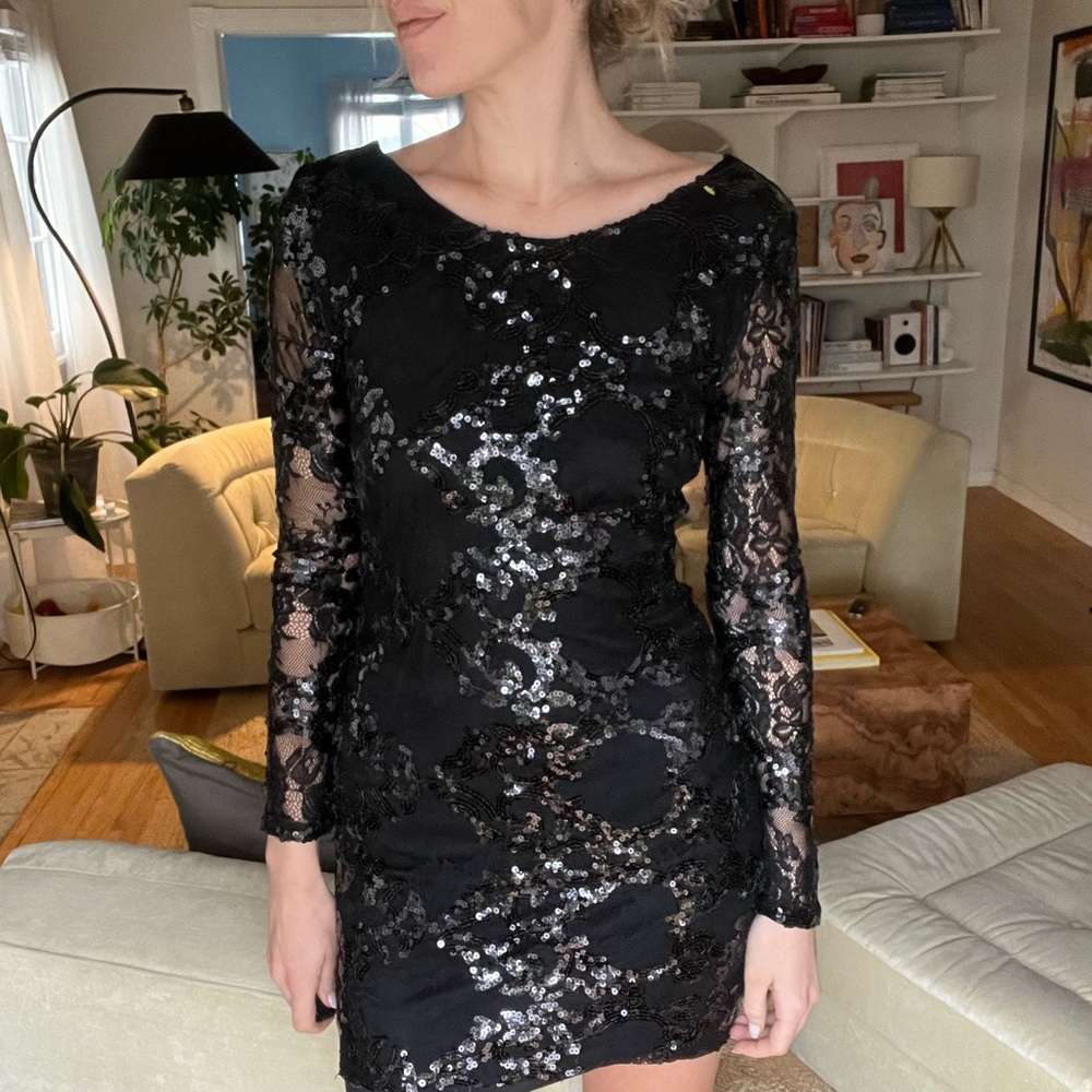 Bodycon black sequin dress